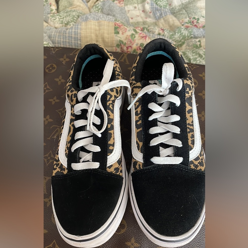Women’s Cheetah print vans